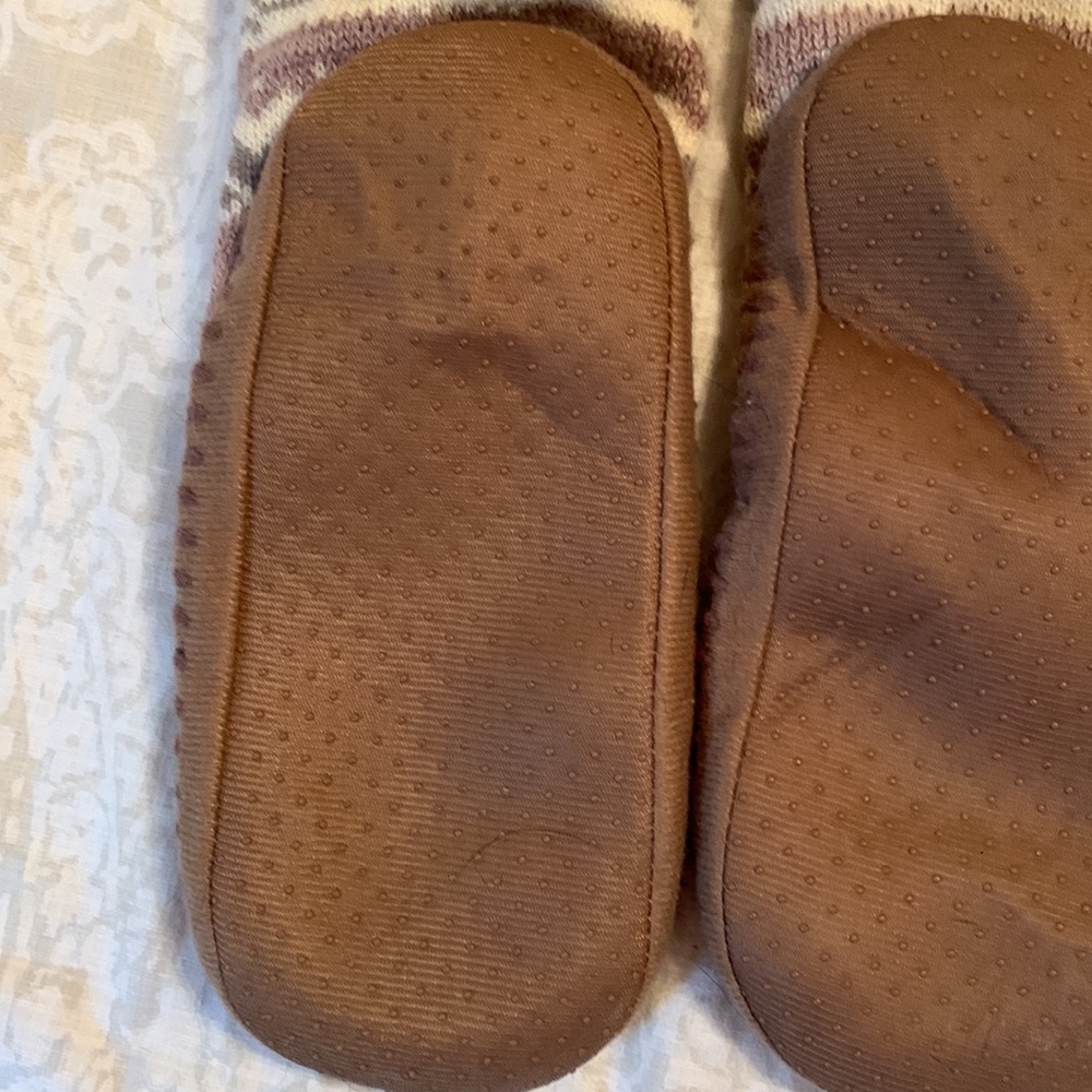 Snowflake Slippers - Picture 4 of 5